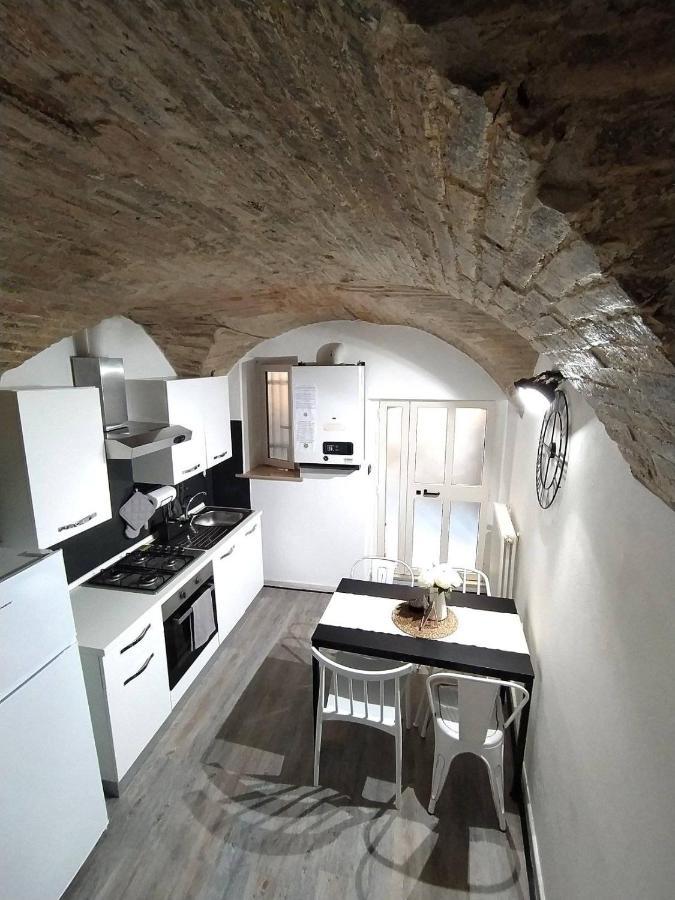 Casa In Centro Storico Vista Gran Sasso Apartamento Atri Exterior foto